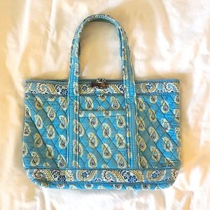 Vera Bradley Retired Bermuda blue toggle bag purse